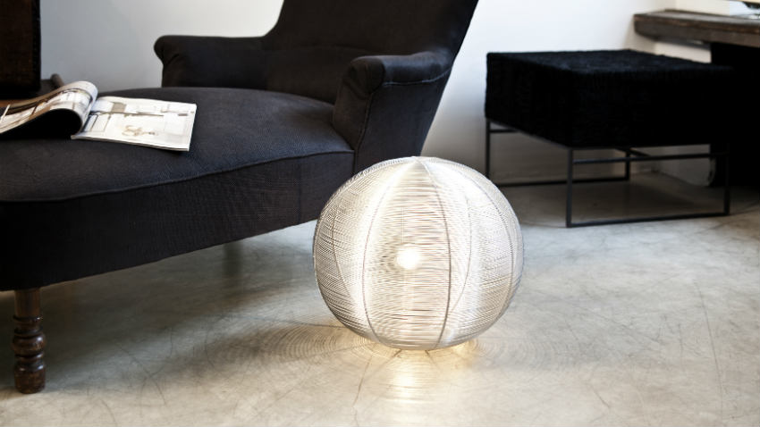 Faretti da terra: illuminazione di design dalani e ora westwing Faretti a pavimento per interni