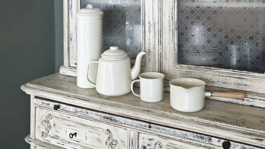 Credenza con vetrina: arredare con stile | WESTWING - Dalani e ora ... Credenza con vetrina: arredare con stile | WESTWING - Dalani e ora ...
