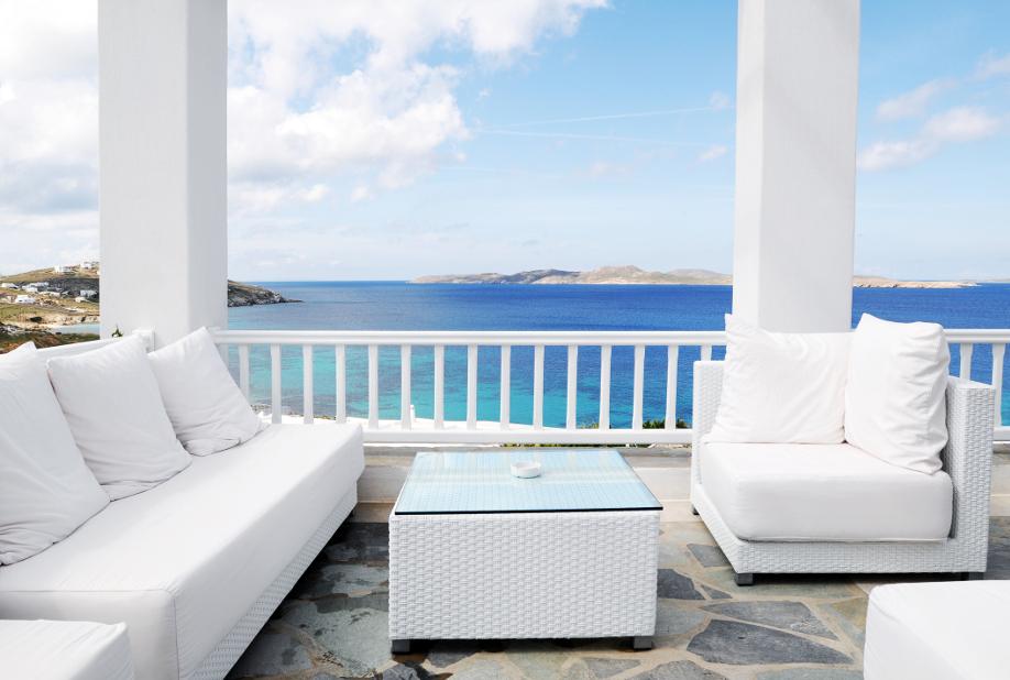 Decorazioni Estive Terrazza sul Mare Divani Outdoor Bianchi Decorazioni estive, Decorare il balcone, Decorazioni, Estate, Idee, Outdoor