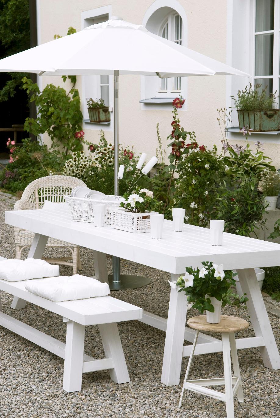 Decorazioni Estive Tavolo Bianco con Ombrellone Decorazioni estive, Decorare il balcone, Decorazioni, Estate, Idee, Outdoor
