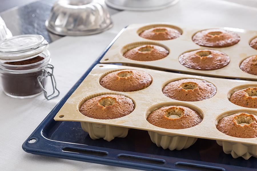 Come Fare un Bundt Ricette Dolci Csaba dalla Zorza Bundt Vaniglia e Cannella Come-fare-un-bundt, Ricetta-bundt, Bundt-al-cioccolato, Mini-bundt-vaniglia-e-cannella, Dolci, Cucina, Ricette, Ingredienti