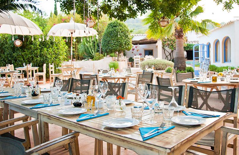 Ontdek de hotspots van Ibiza met Tahnee