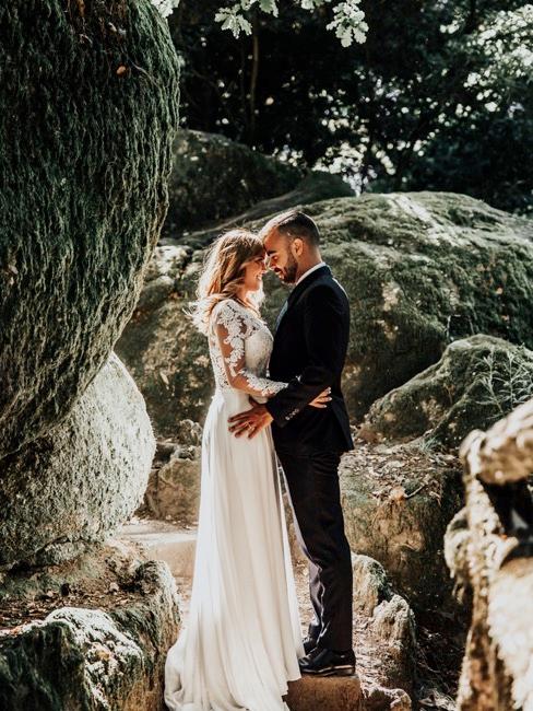 Inviti di matrimonio Bacio di una coppia il giorno delle nozze - biglietti d'invito