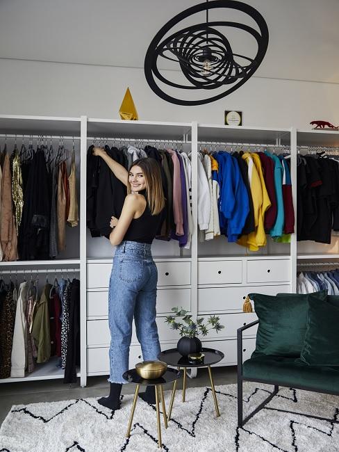Begehbarer Kleiderschrank Stefanie Giesinger Begehbarer Kleiderschrank mit Stefanie Giesinger