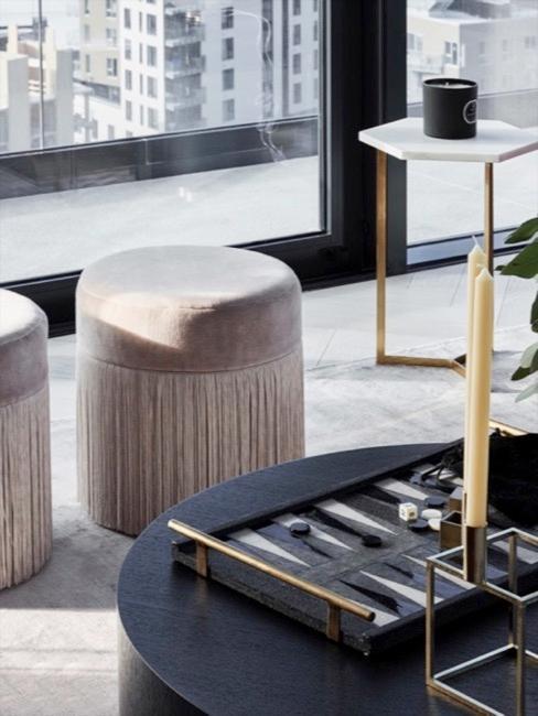 Mobili con frange Ufficio moderno con pouf con frange