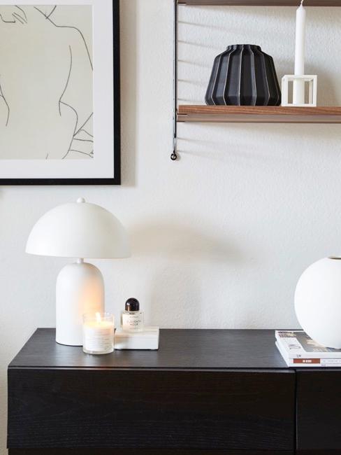 Décoration en noir et blanc Bureau meublé en noir et blanc