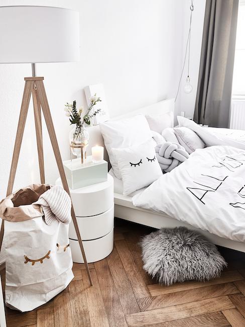 Papiersack Schlafzimmer mit Papiersack für Schmutzwäsche