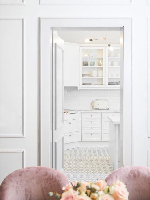 Décoration intérieur de luxe Salle à manger avec vue sur la grande cuisine