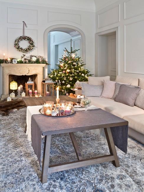 Weihnachten Italien Weihnachtsdekoration in Italien im Wohnraum
