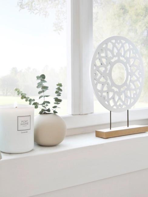 Decorazioni delle finestre Elegante decorazione della finestra