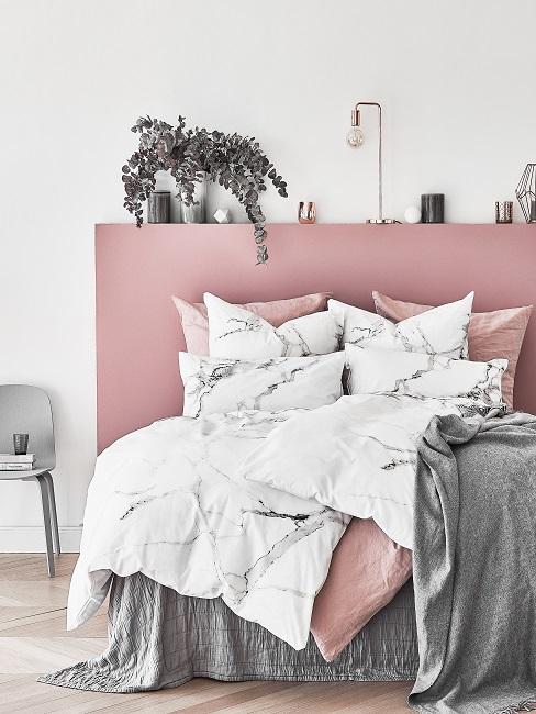 Farbkombinationen Grau Rosa im Schlafzimmer