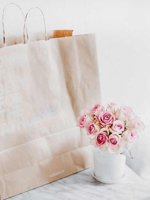 Idee regalo amica Vaso di fiori con busta regalo