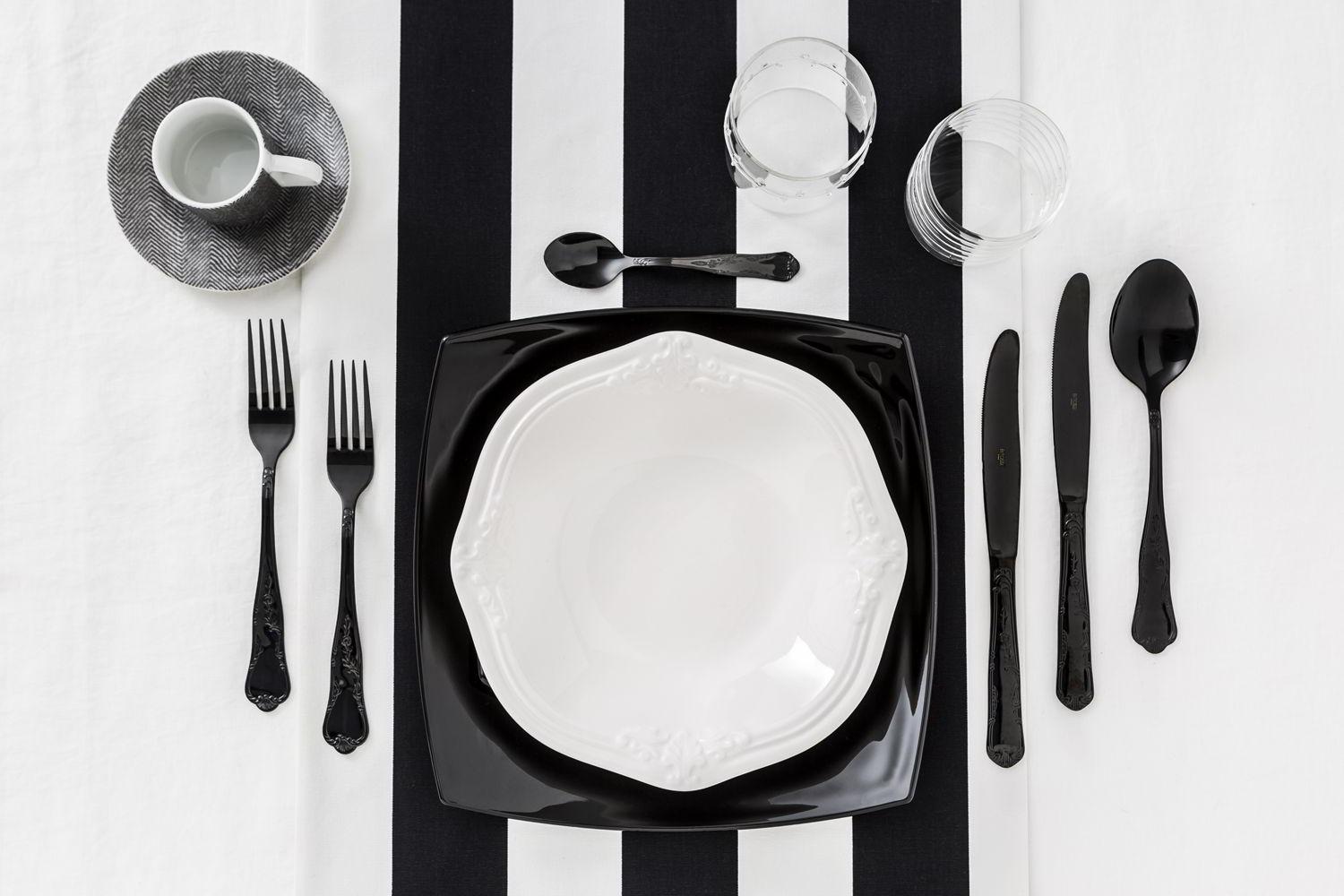 Dalani, Banco Nero, Mise en Place con Piatti Bianchi e Neri Tazzina Caffè Tweed e Righe Dalani, Banco Nero, Moda, Casa, Design, Trend, Idee, Decorazioni, Colori