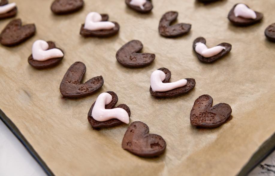 Biscotti di San Valentino in Cucina con Ricette Veloci per Dolci a Forma di Cuore Decorazioni Biscotti-di-san-valentino, San-Valentino, Biscotti, Dolci, Ricette, Cucina, Decorazioni