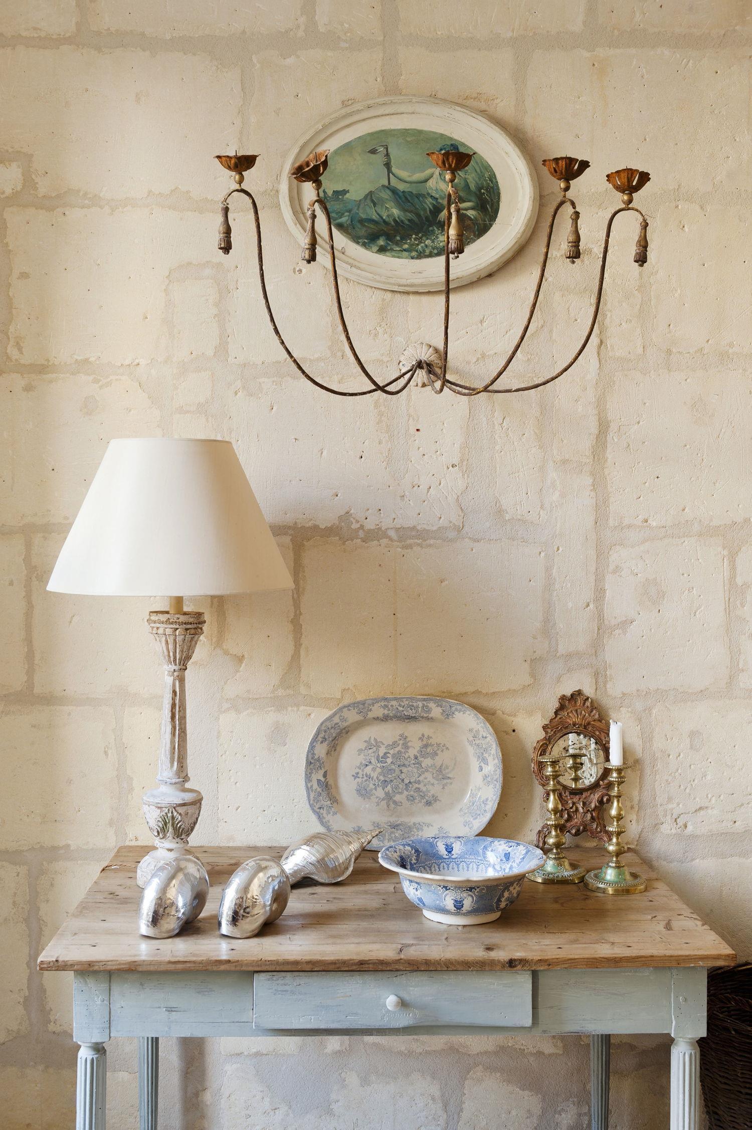 Dalani, Ingresso, Rinnovare in Stile Shabby Consolle in Legno Ceramiche Lampada e Portacandele Dalani, Ingresso, Idee, Ispirazioni, Natura, Casa, Country