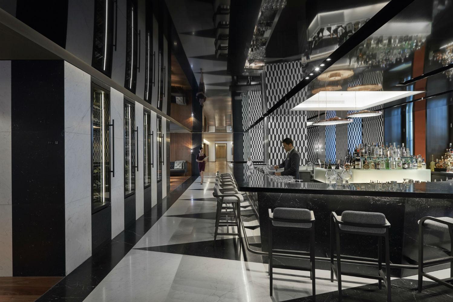 Mandarin Bar - Bistro Area