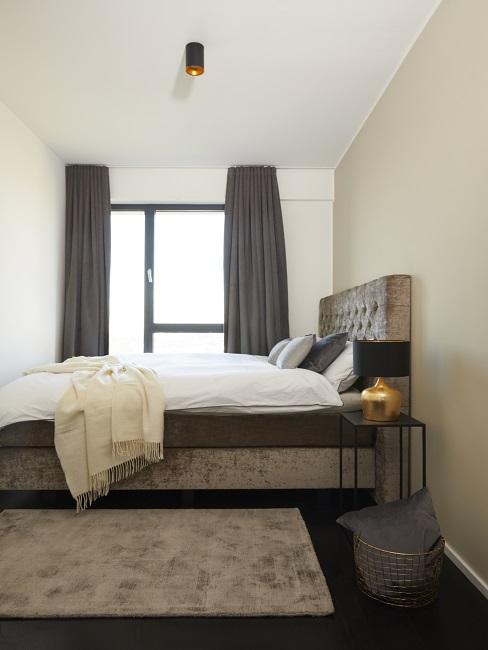 Ann-Kathrin Götze Schlafzimmer Bett Samt