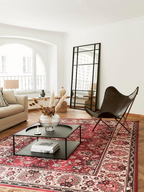 Butterfly Sessel aus braunem Leder im Wohnbereich