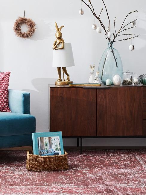 Osterdekoration Trends 2020 Wohnzimmer mit Osterdekoration mit den Trends im Jahre 2020.