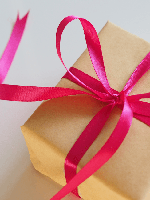 Afscheidscadeau collega Geschenk met roze lint