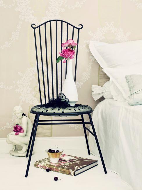 Chaises design Gros plan d'une belle chaise noire