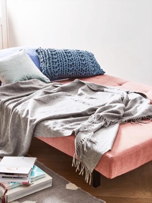 Futon Sofa cama en rosa coral