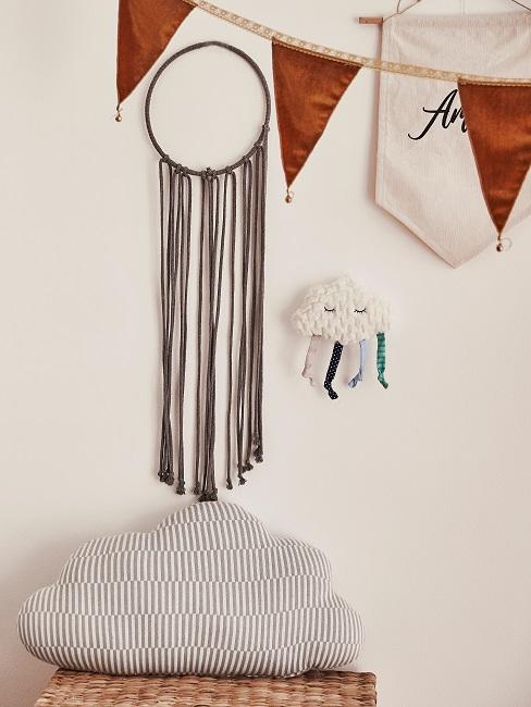 Wanddekoration im Babyzimmer für einen Jungen