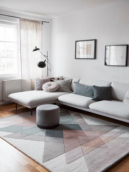 Wohnzimmer in Grautönen