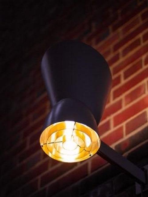 Alvar Aalto Lampa zaprojektowana przez Alvara Aalto