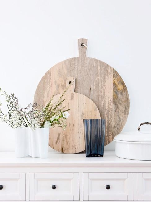 Salon rustique Commode rustique avec planches à découper en bois