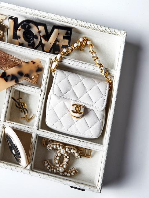 Mini-Tasche in Aufbewahrungselement