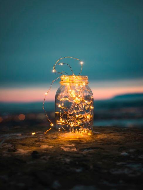 Guirlande lumineuse Bocal en verre décoré d'une guirlande lumineuse