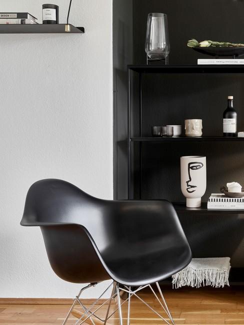 Monochromatyczny salon