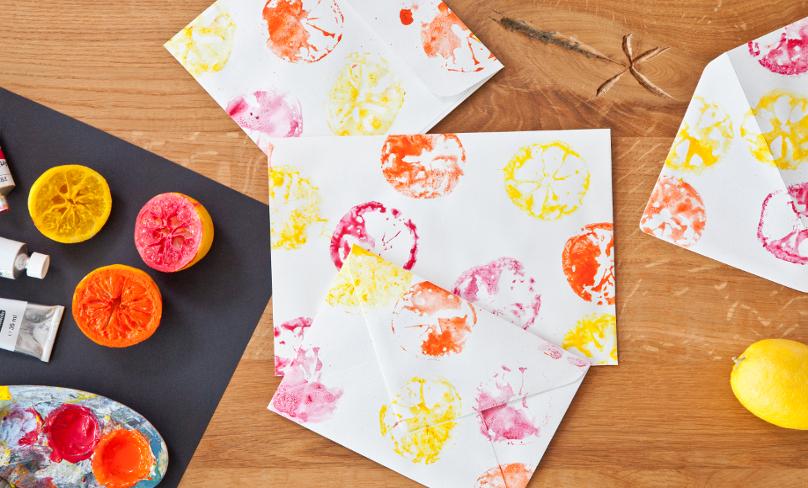 Estampado de limones en papel