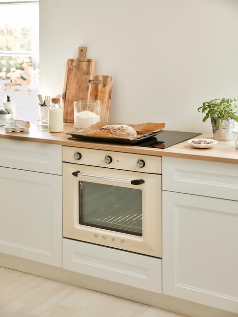 Oven Schoonmaken Header Oven schoonmaken KitchenAid Oven in witte keuken