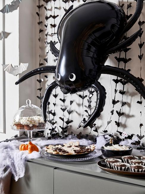 Halloween Deko Halloween Deko in Schwarz und Grau