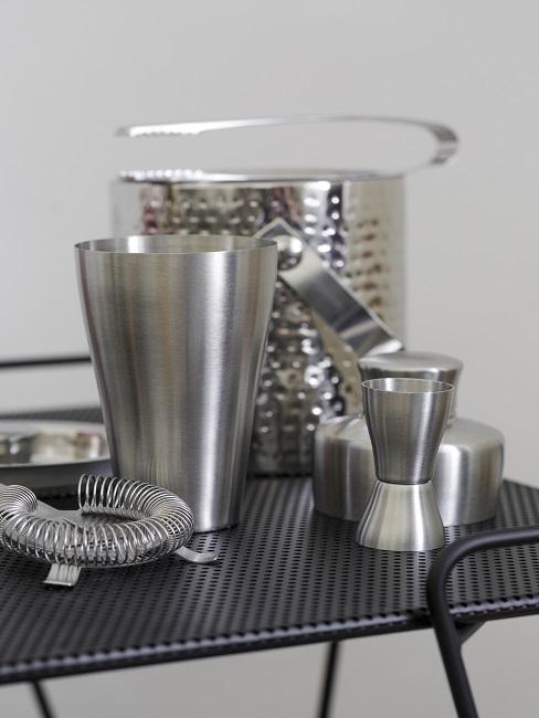 Eiswürfelbehälter und Cocktailmix-Set aus Edelstahl