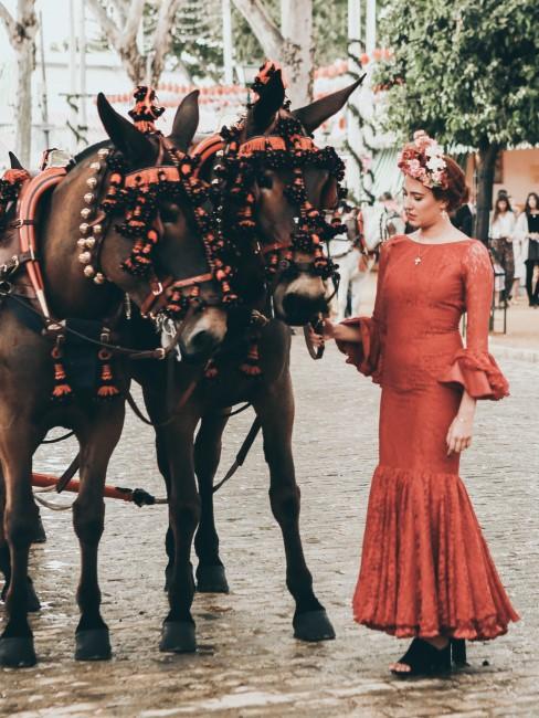 feria-de-jerez-banner caballos y mujer en sevillana