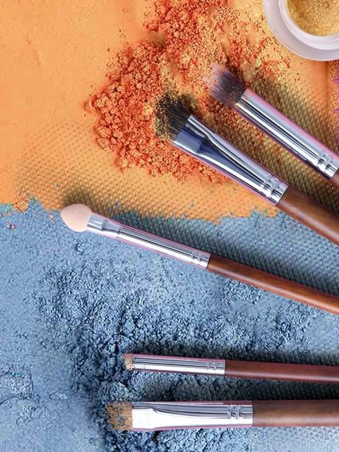 maquillaje-de-halloween-banner maquillaje naranja y gris