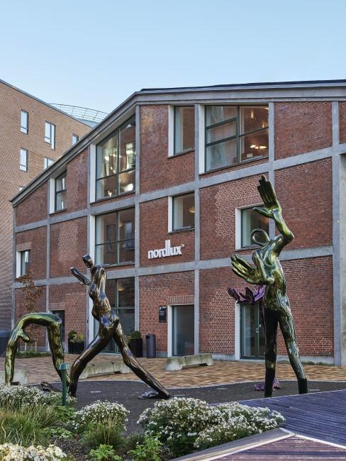 Gebäude der skandinavischen Marke Nordlux
