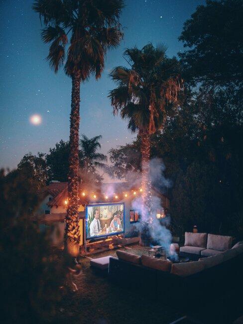 cine al aire libre jardin