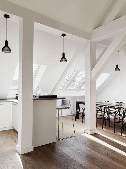 cuisine blanche sous les toits