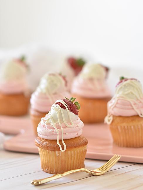 Cupcake toping à la crème et fraise