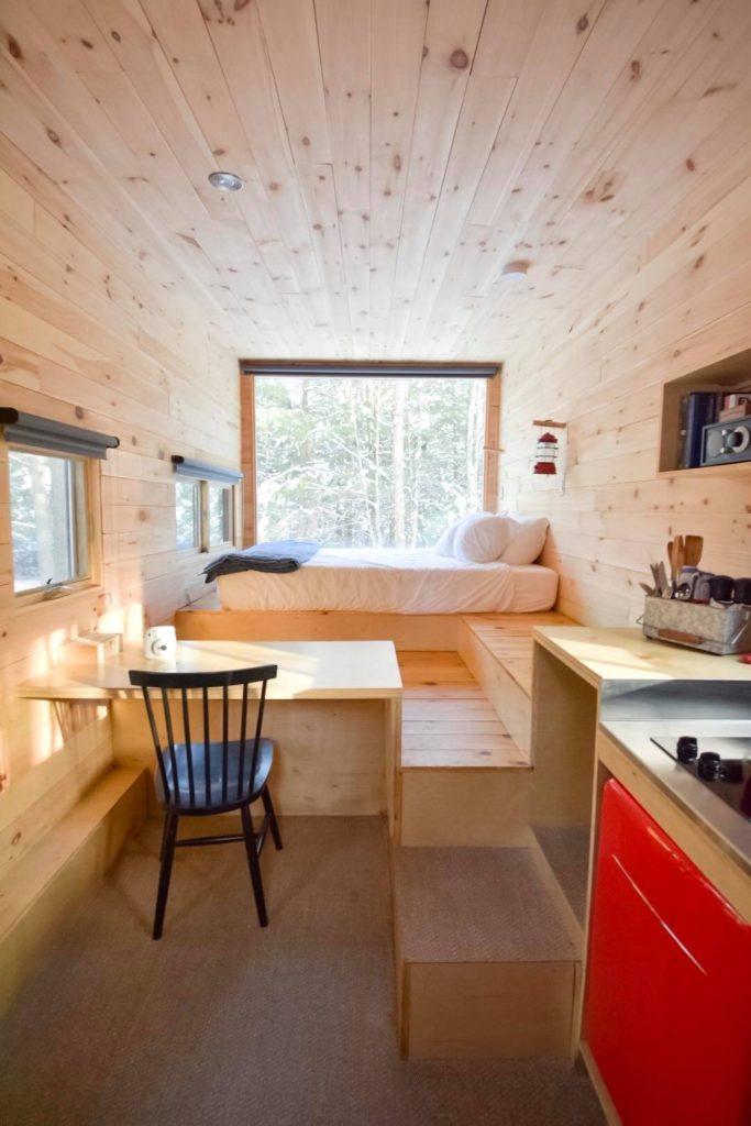 intérieur tiny house en bois, matériaux écologiques