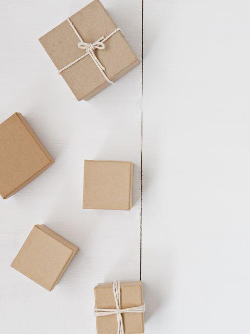 5 cartons de livraison