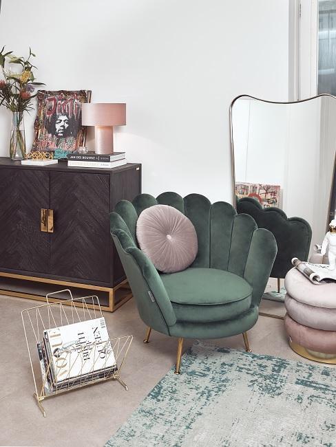 coin retro avec fauteuil en velours