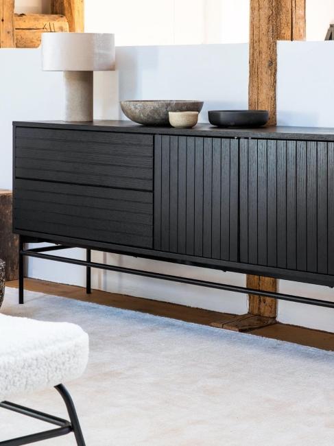 commode industrielle en bois foncé