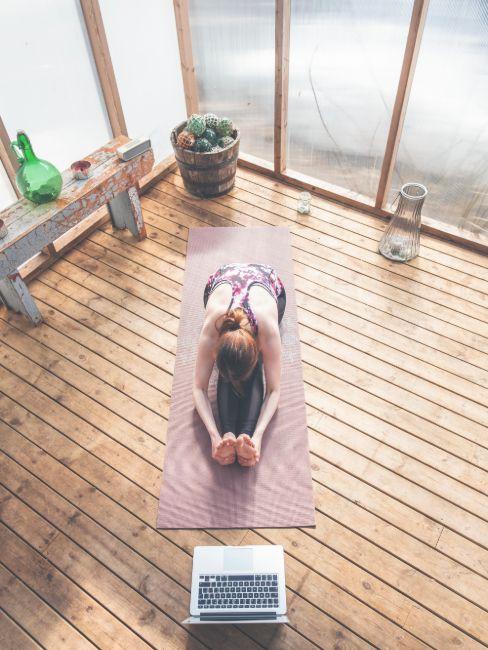 salle de yoga à la maison