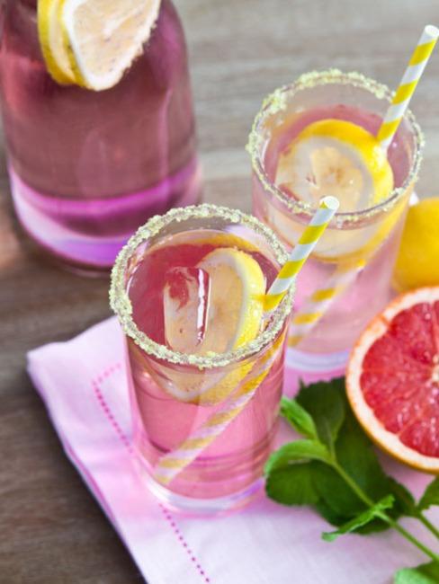 Limonade rose cocktail
