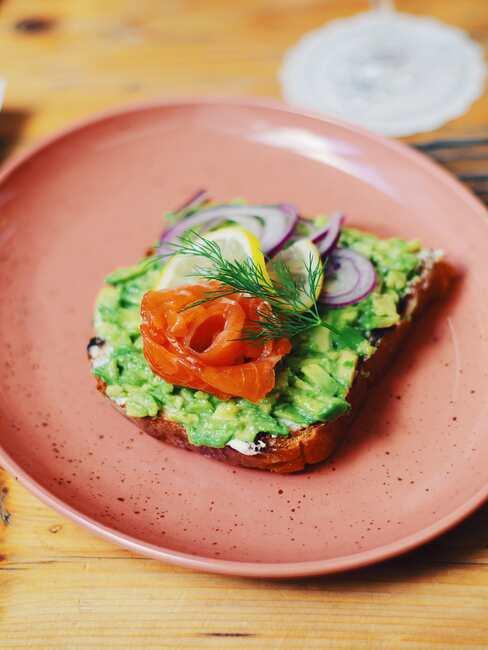 Avocad toast avec saumon